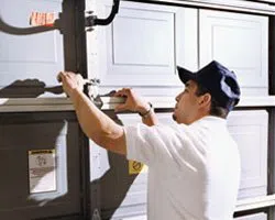 Garage Door Solution Service Clinton, MD 301-747-7112 - rep-gdr-16m